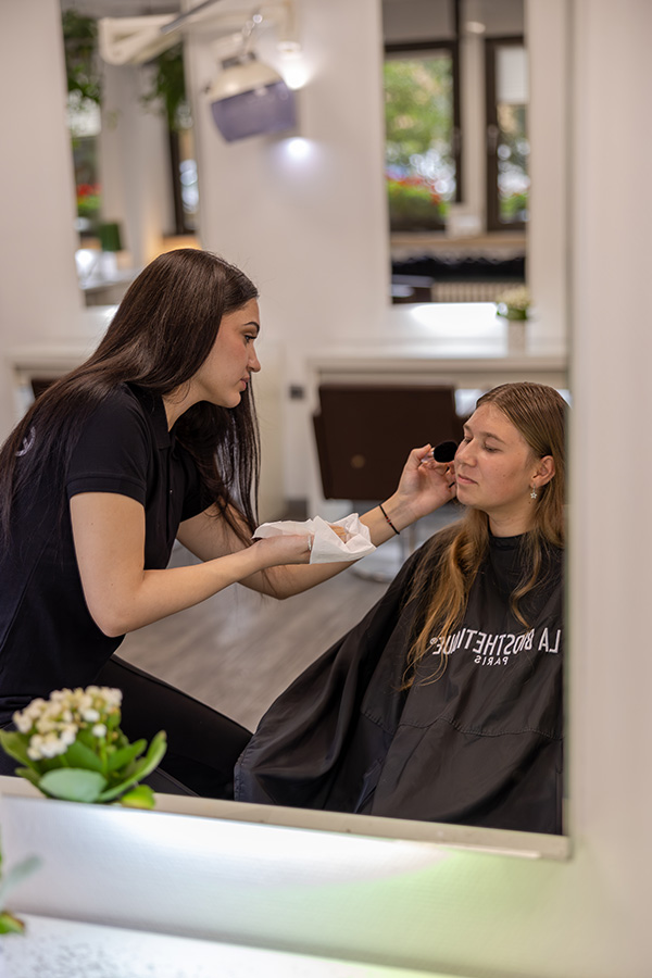 Friseur Oberhausen Martina in Aktion 2